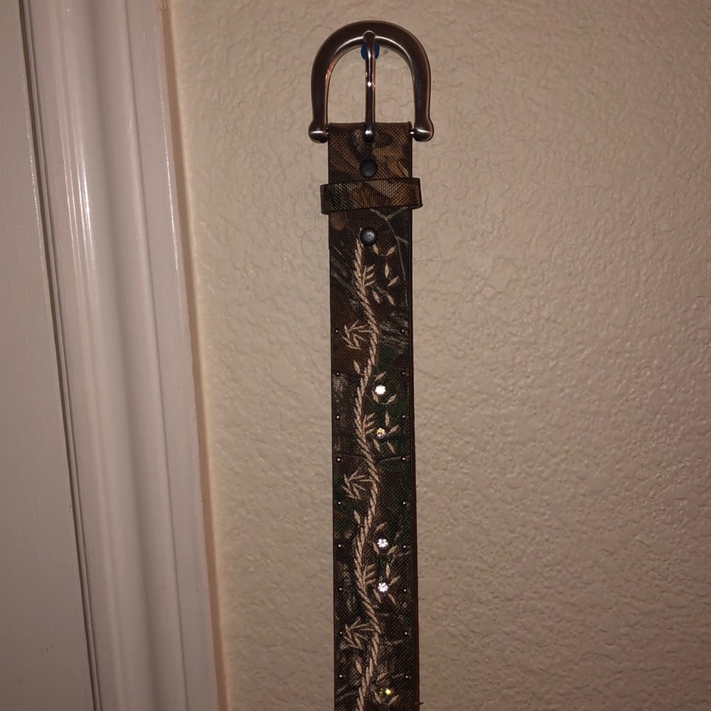 John Deere women’s belt